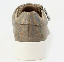 Load image into Gallery viewer, Lunar Charm Zip Trainer