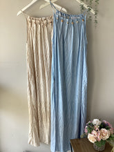 Load image into Gallery viewer, Seashell Breeze Maxi Dress