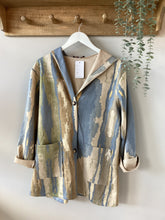 Load image into Gallery viewer, Abstract Print Hooded Jacket