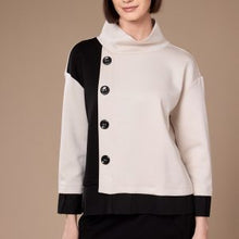 Load image into Gallery viewer, Peruzzi Two Tone Button Top