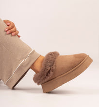 Load image into Gallery viewer, Lunar Nissi Mink Slipper