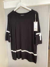 Load image into Gallery viewer, Short Sleeve Bow Top