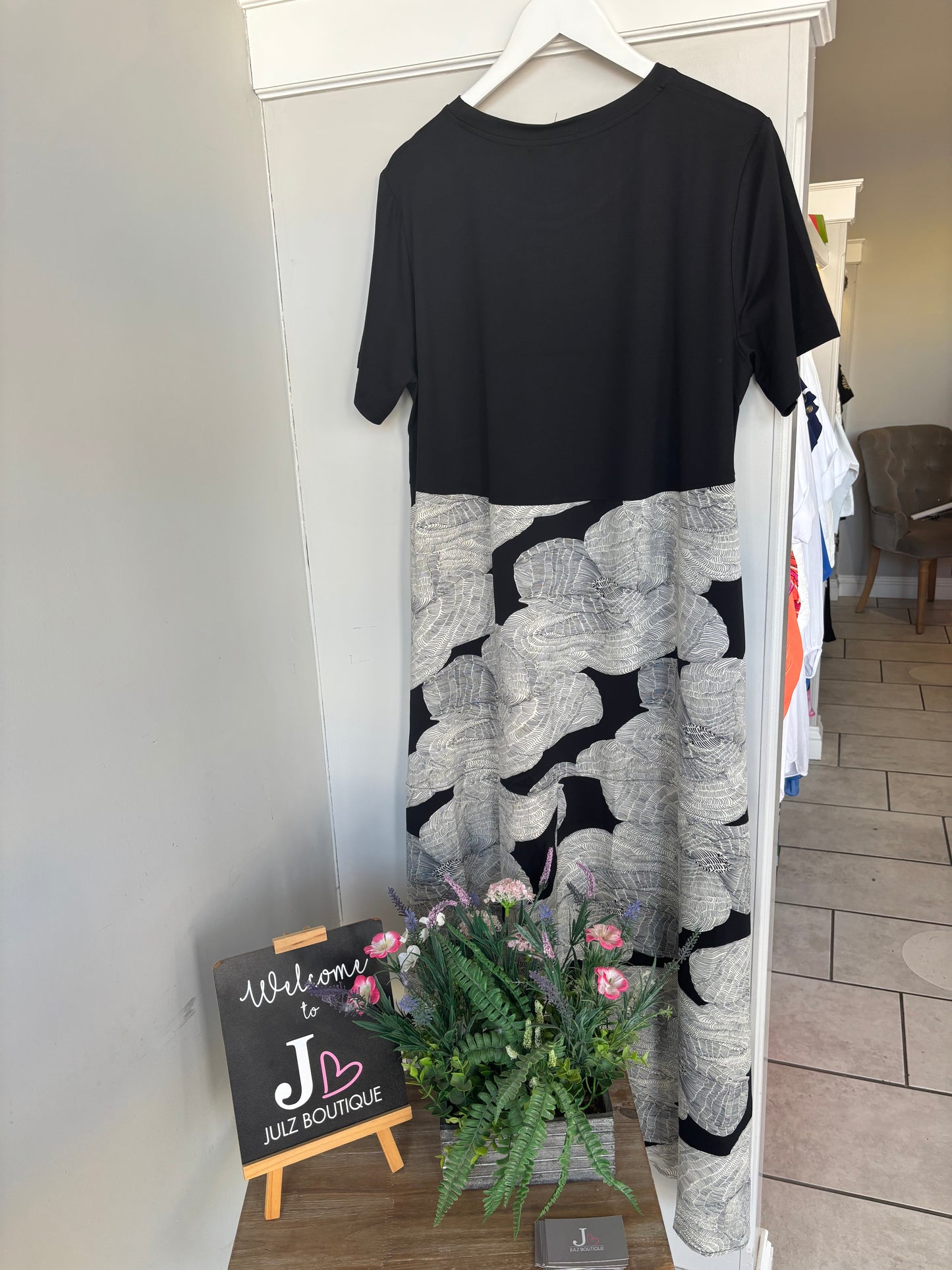 Monochrome Print T-Shirt Dress
