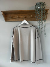 Load image into Gallery viewer, Peruzzi Contrast Stitch Top