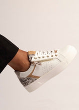 Load image into Gallery viewer, Lunar Presley Trainer