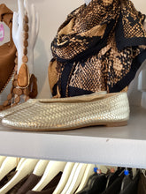 Load image into Gallery viewer, Lattice Ballet Pump