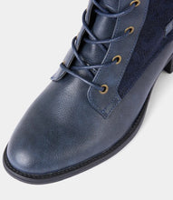 Load image into Gallery viewer, JoeBrowns Fairweather Lace Up Riding Boots