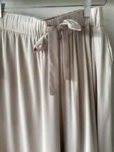 Load image into Gallery viewer, Malissa J Wide-Leg Ruffle Hem Palazzo Trousers