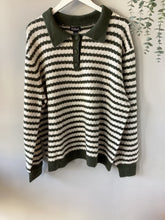 Load image into Gallery viewer, Solo Stripe Knit Collar Jumper
