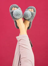 Load image into Gallery viewer, Lunar Cara Grey Slippers