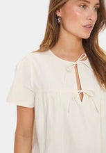 Load image into Gallery viewer, Saint Tropez Kitty Winter White Blouse