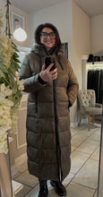 Load image into Gallery viewer, Normann Long Padded Water Repellant Coat