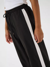 Load image into Gallery viewer, KAFFE Vanessa wide leg stripe trousers