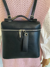 Load image into Gallery viewer, Mini Move Back Pack