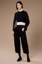 Load image into Gallery viewer, Peruzzi Appliqué Top