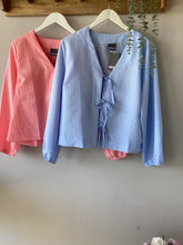 Load image into Gallery viewer, Pastel Check Tie Front Blouse
