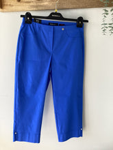 Load image into Gallery viewer, Robell Bella 07 Cropped Trouser