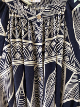 Load image into Gallery viewer, Monochrome Leaf Print Shirt Dress