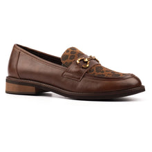 Load image into Gallery viewer, Lunar Sherry Tan Loafer