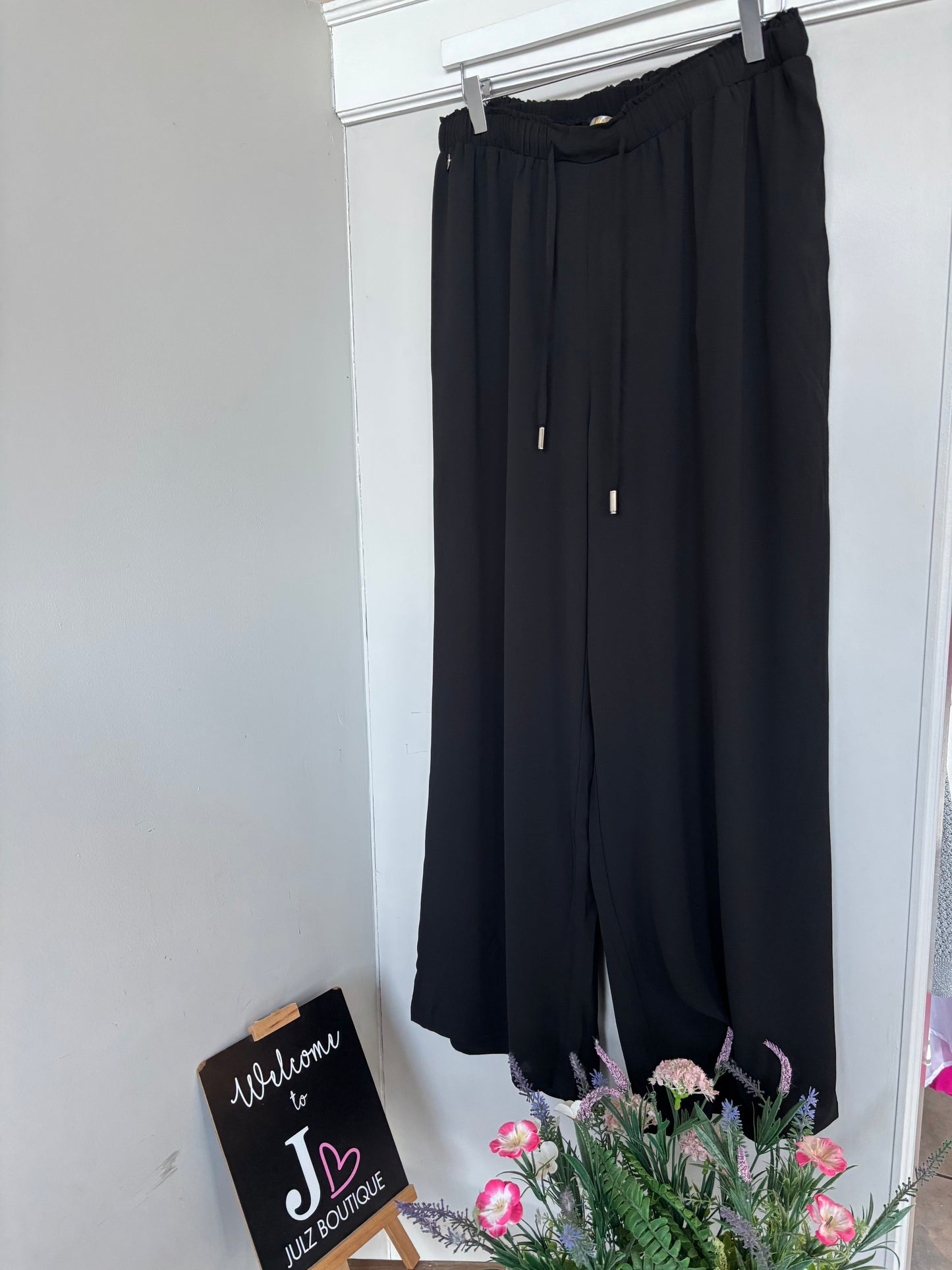 Malissa J - Wide Leg Trousers