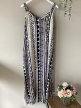 Load image into Gallery viewer, Abstract Print Sleeveless Midi Dress