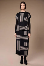 Load image into Gallery viewer, Peruzzi Alternate Stripe Skirt