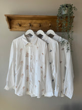 Load image into Gallery viewer, White Flower Shirt