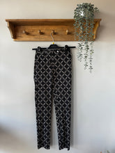 Load image into Gallery viewer, Robell Rose Bit Trousers