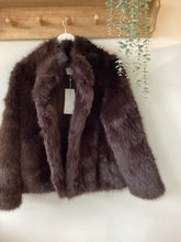 Load image into Gallery viewer, NOEN BROWN FAUX FUR JACKET

