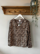 Load image into Gallery viewer, Saint Tropez - GazelSZ Blouse
