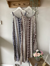 Load image into Gallery viewer, Abstract Print Sleeveless Midi Dress
