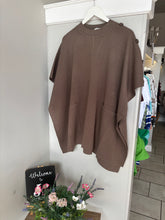 Load image into Gallery viewer, Alice Collins Karlie Cape

