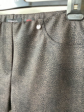 Load image into Gallery viewer, Robell Bella Pebble Print Slim-Leg Trousers
