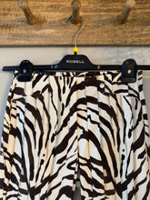 Load image into Gallery viewer, Robell Rose - Zebra Print
