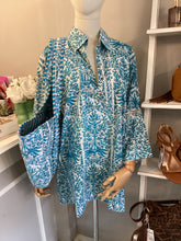 Load image into Gallery viewer, Elie Beaumont Serendipity Aqua Boroque Overshirt
