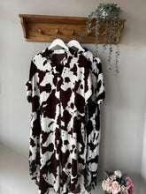 Load image into Gallery viewer, Cow Print Collared Dress
