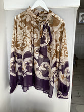 Load image into Gallery viewer, Tie Neck Chiffon Blouse
