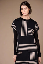 Load image into Gallery viewer, Peruzzi Alternate Stripe Tabard
