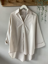 Load image into Gallery viewer, Relaxed Fit Cuffed Sleeve Shirt
