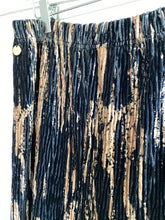 Load image into Gallery viewer, Malissa J Metallic Velvet Trousers
