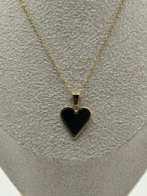 Load image into Gallery viewer, Just Julz Black Heart Necklace
