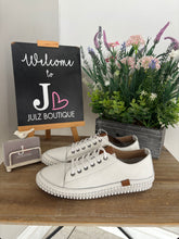 Load image into Gallery viewer, Lunar - Truffle Trainers (White)
