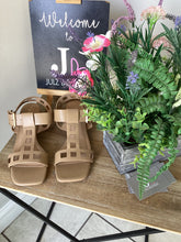 Load image into Gallery viewer, Keddo Kitten Heel Sandal
