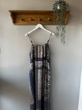 Load image into Gallery viewer, Bohemian Maxi Sun Dress
