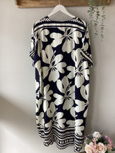Load image into Gallery viewer, Statement Floral Tunic Dress
