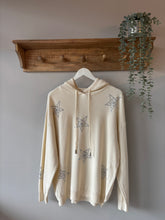 Load image into Gallery viewer, Knitted Star Hoody
