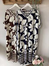 Load image into Gallery viewer, Statement Floral Tunic Dress
