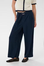 Load image into Gallery viewer, KAFFE Kaillis Cropped Trousers
