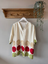 Load image into Gallery viewer, V Neck Circle Top
