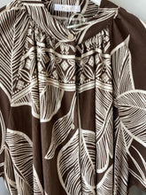 Load image into Gallery viewer, Monochrome Leaf Print Shirt Dress
